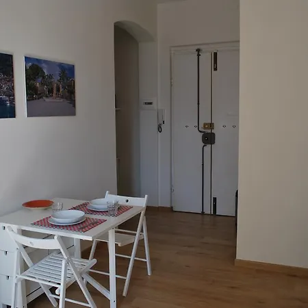 Margot House Apartment